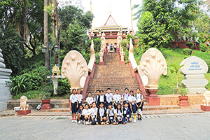 JPA Image Gallery - Students pose for class photo while on field trip to Phnom Penh - Jay Pritzker Academy, Siem Reap, Cambodia
